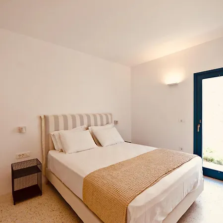 Seakinos Vila Alopronia