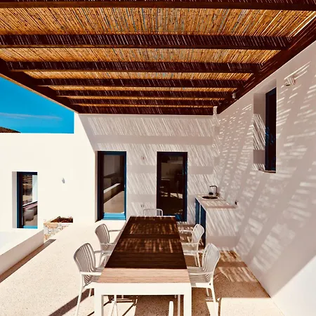 Vila Seakinos Alopronia